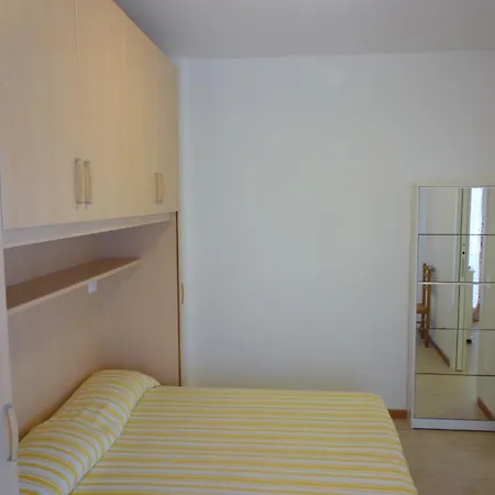 Apollo Apartment